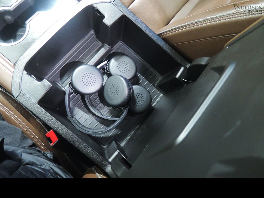 Used 2023 Chevrolet Suburban High Country w/ Advanced Technology Package image 25