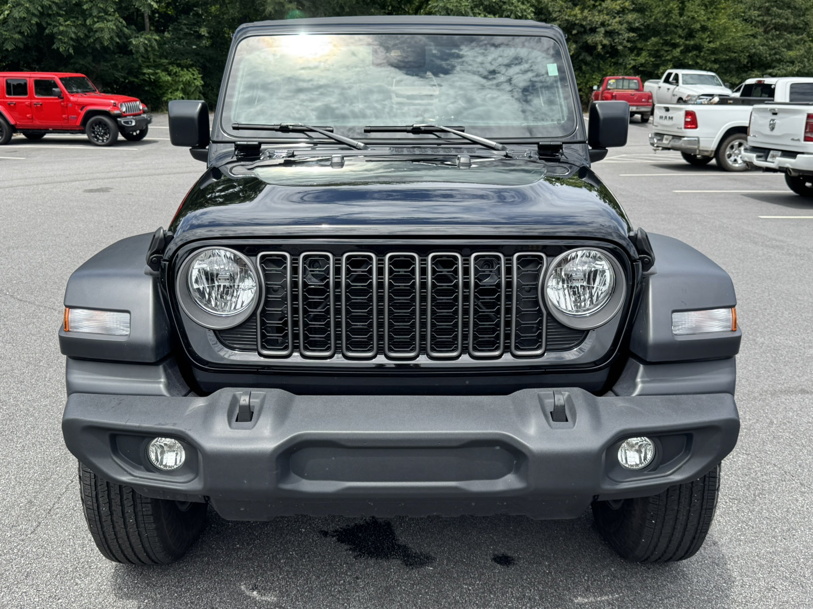Used 2025 Jeep Wrangler Unlimited Sport AWD/4WD video 2