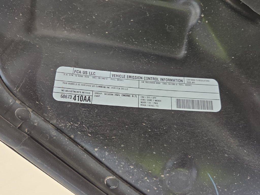 Used 2025 RAM 2500 Laramie AWD/4WD image 26