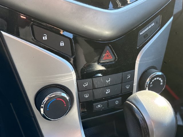 Used 2014 Chevrolet Cruze LT w/ RS Package FWD image 29