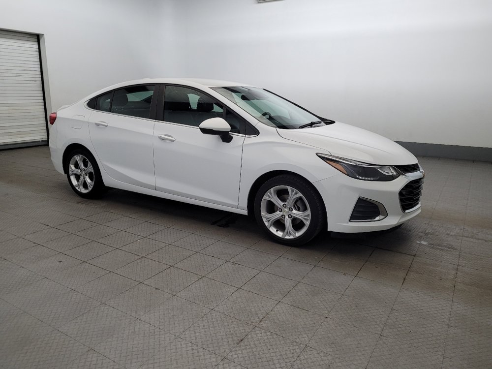 Used 2019 Chevrolet Cruze Premier w/ Driver Confidence II Package FWD image 11