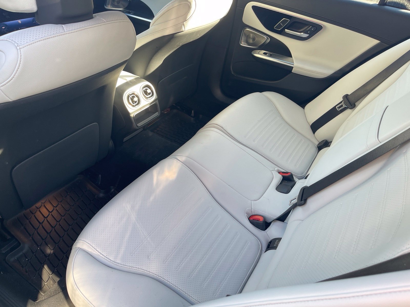 Used 2024 Mercedes-Benz C 300 4MATIC Sedan image 6