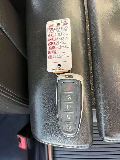 Used 2013 Lincoln MKS image 43