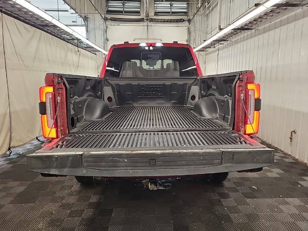 Used 2026 Ford F350 Platinum AWD/4WD image 9