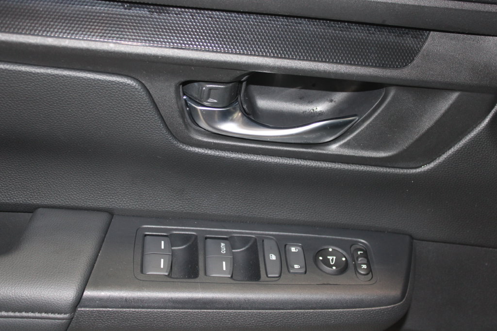 Used 2024 Honda CR-V LX image 6