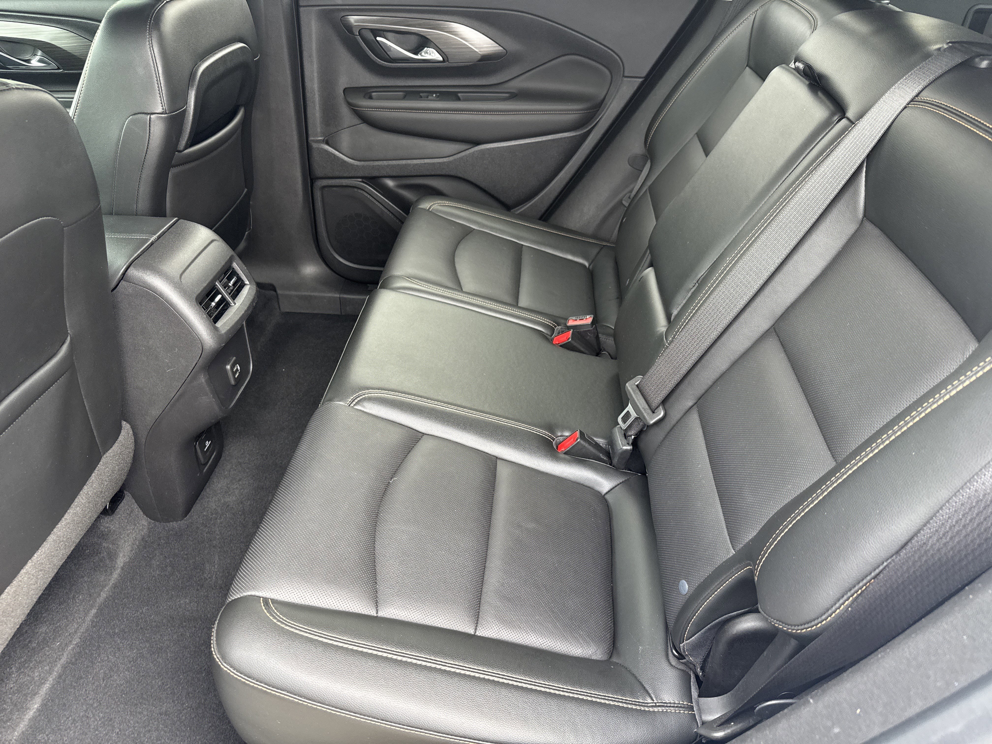 Used 2021 GMC Terrain SLT w/ Elevation Edition FWD image 6
