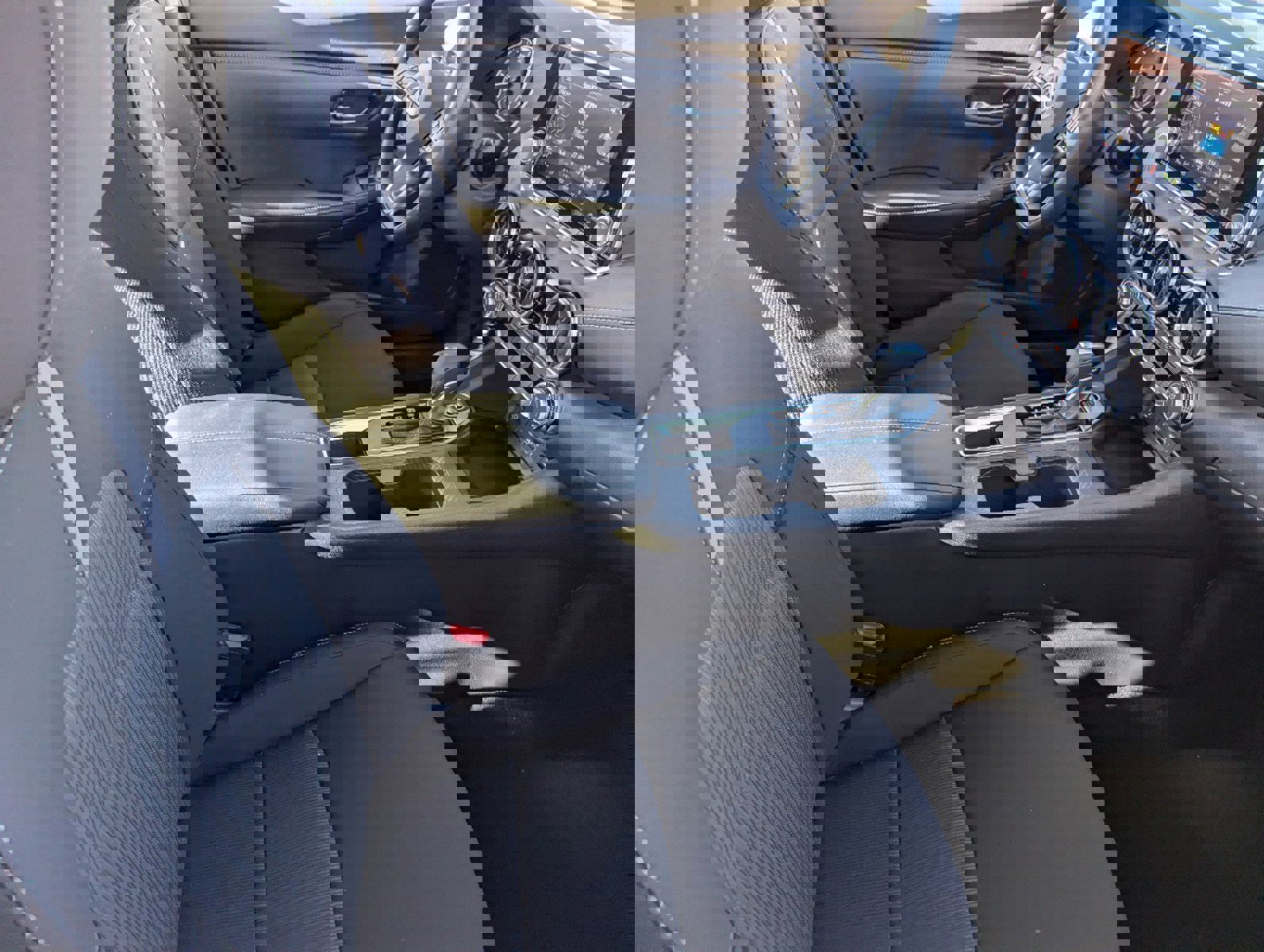 New 2025 Nissan Sentra SV image 28