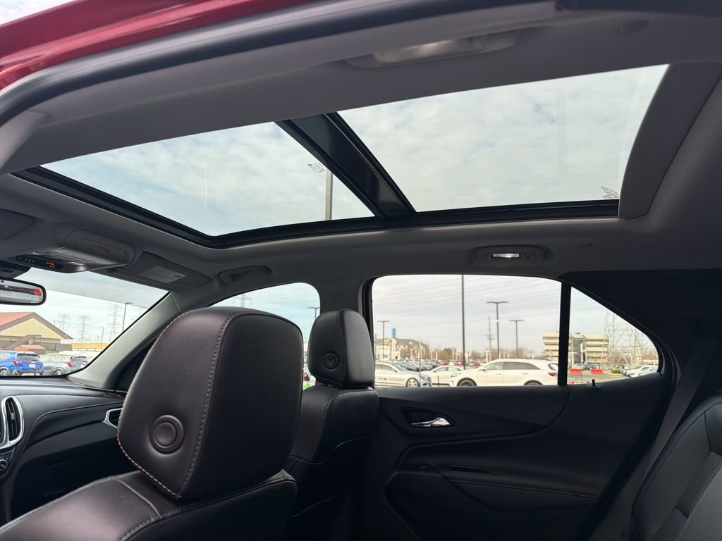 Used 2023 Chevrolet Equinox Premier image 8