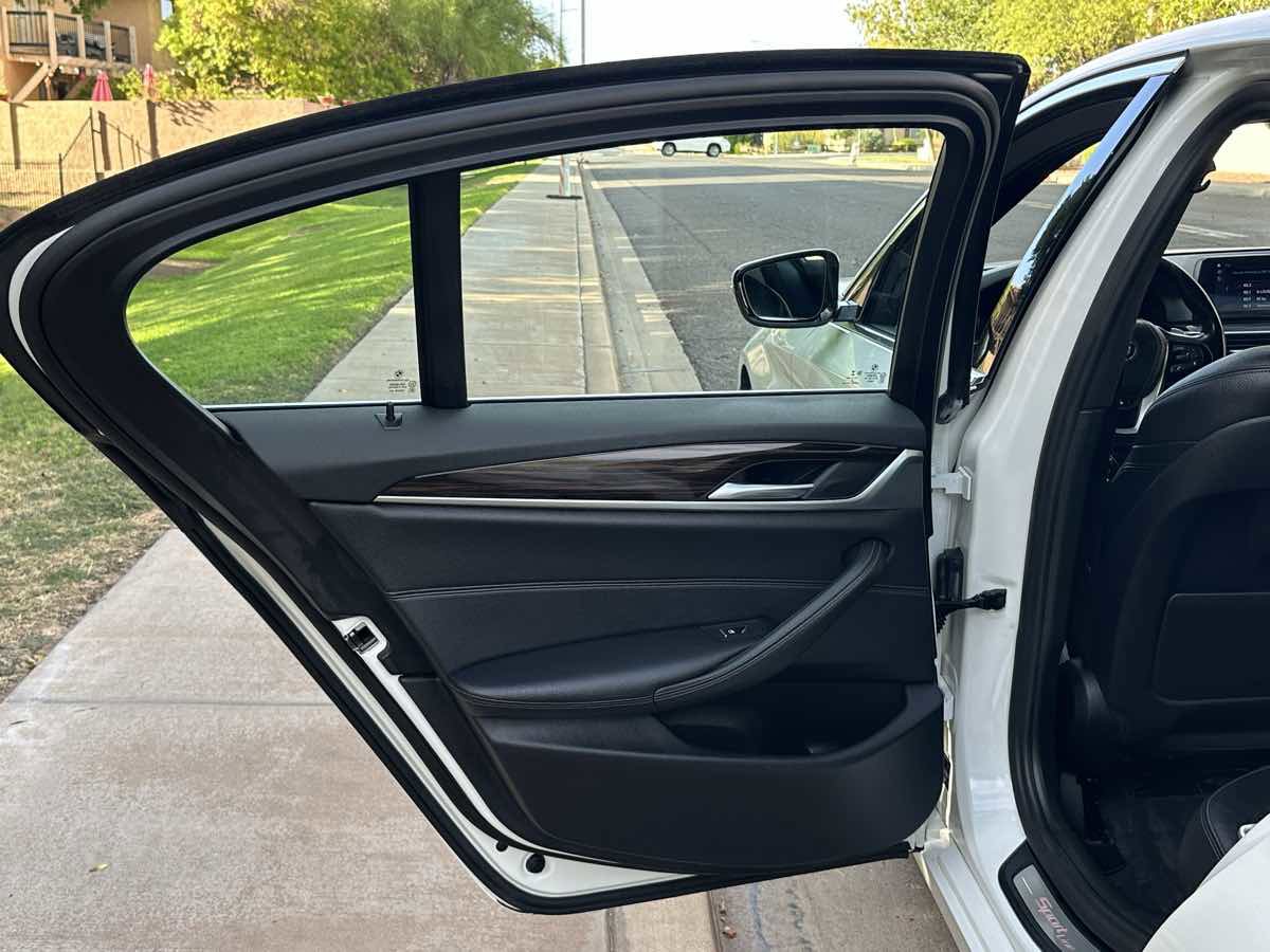 Used 2018 BMW 540i xDrive 540i xDrive image 40