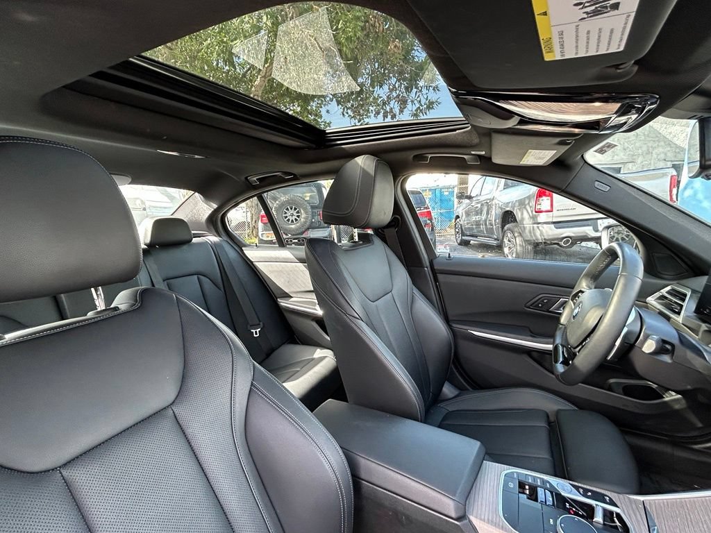 Used 2025 BMW 330i Sedan RWD image 30