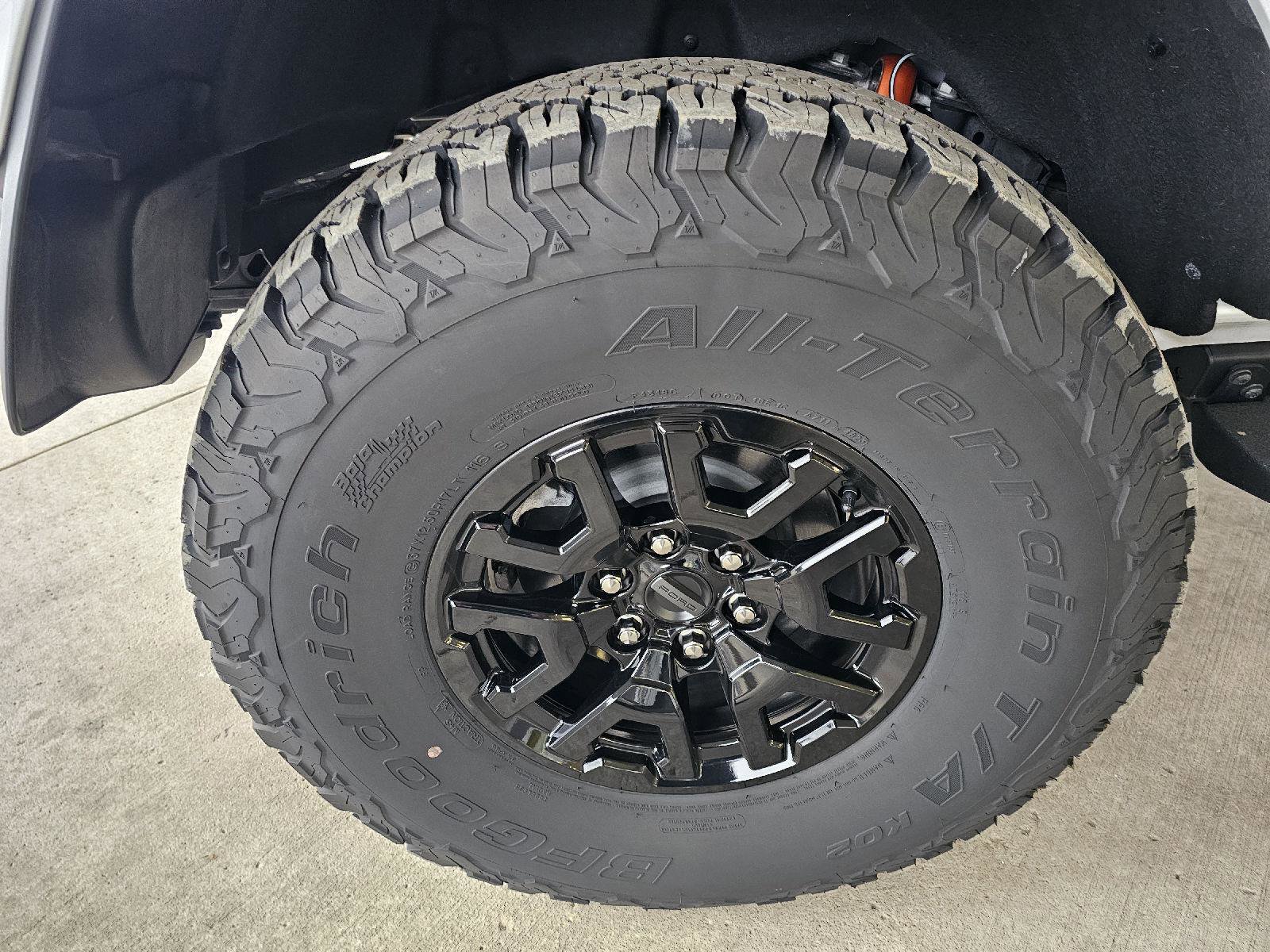 Used 2024 Ford Bronco Raptor w/ Interior Carbon Fiber Pack 6 image 10