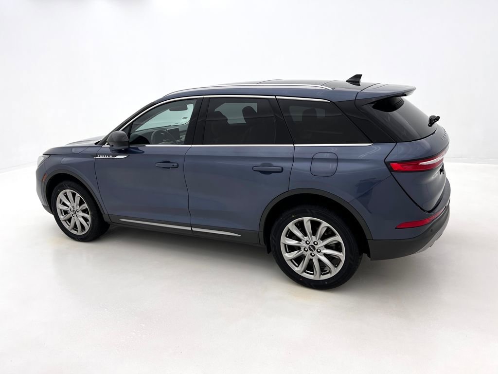 Used 2022 Lincoln Corsair AWD w/ Premium Package image 10