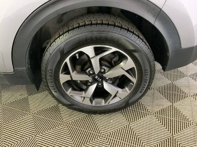 Used 2020 Kia Sportage LX w/ LX Popular Package image 12