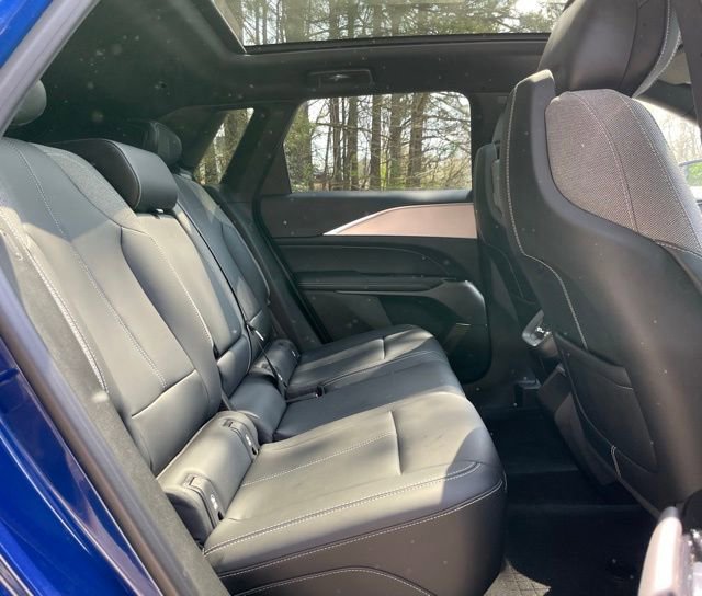 Used 2024 Cadillac Lyriq Tech image 18