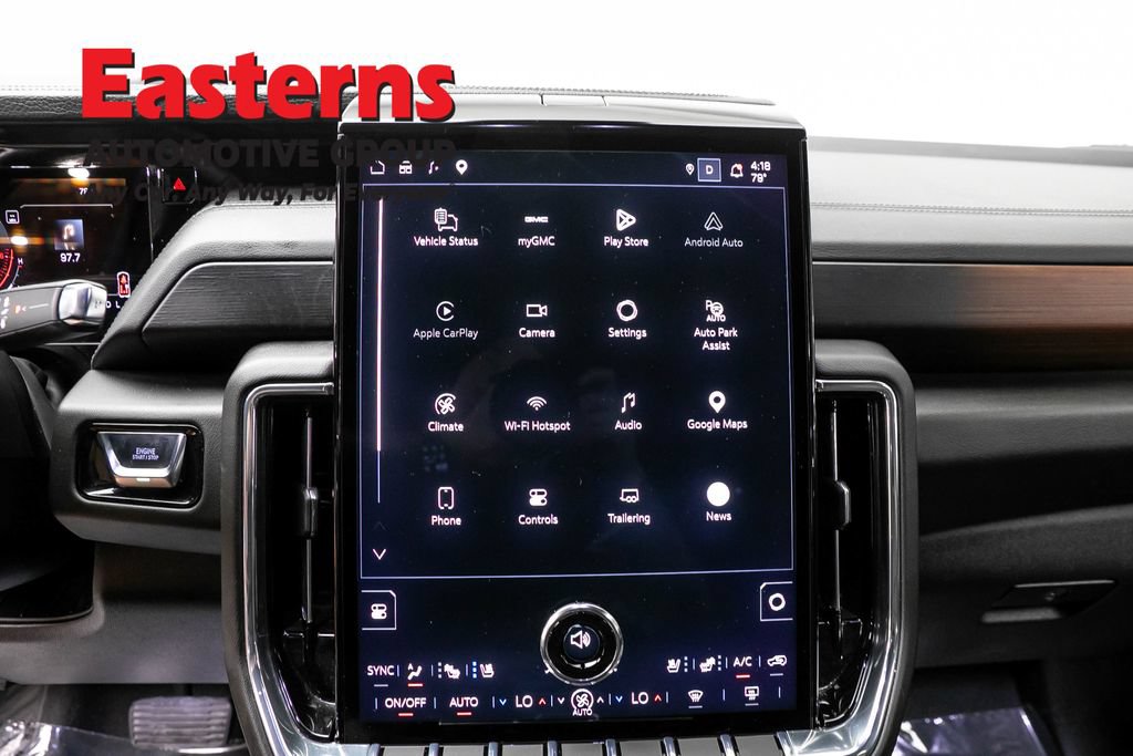 Used 2025 GMC Yukon XL Denali AWD/4WD image 12