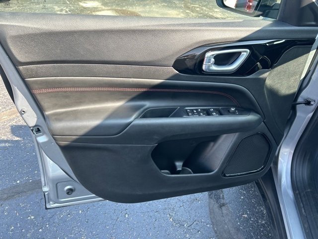 Used 2022 Jeep Compass Trailhawk image 20