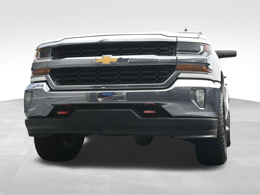 Used 2018 Chevrolet Silverado 1500 LT w/ All Star Edition AWD/4WD image 37