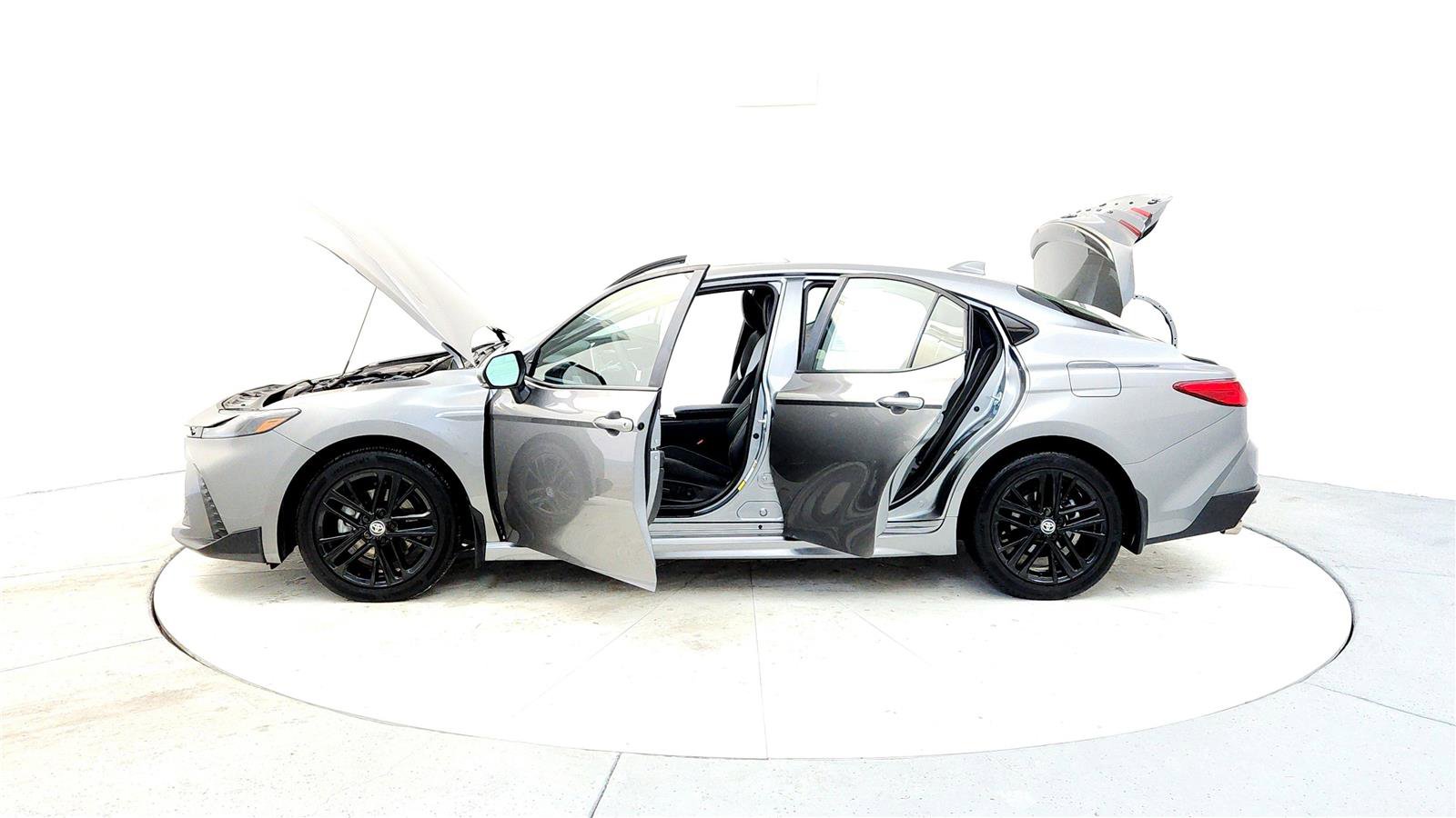 Certified 2025 Toyota Camry SE image 10