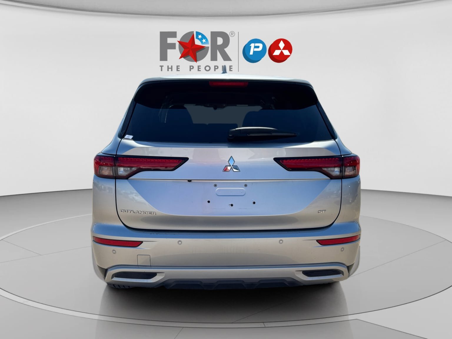 Used 2024 Mitsubishi Outlander SE image 4