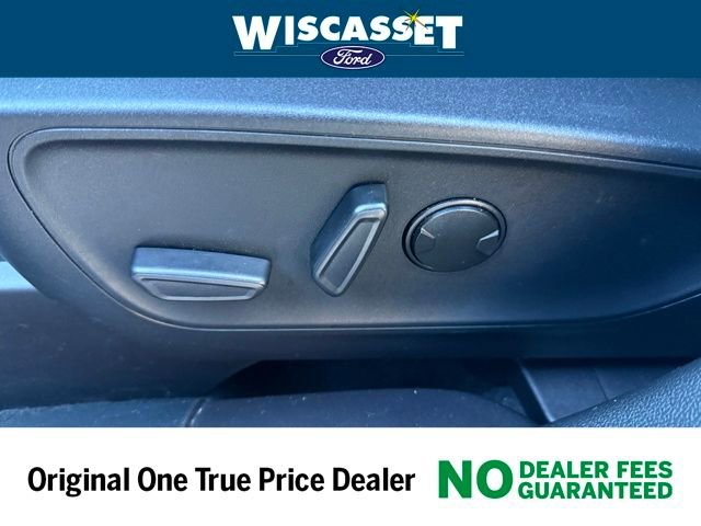 Used 2025 Ford Escape ST-Line w/ Cold Weather Package image 21