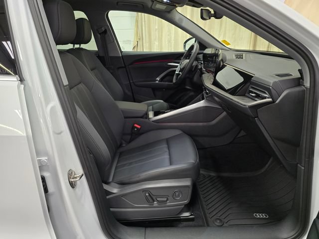 Used 2025 Audi Q5 Premium Plus w/ Premium Plus AWD/4WD image 39