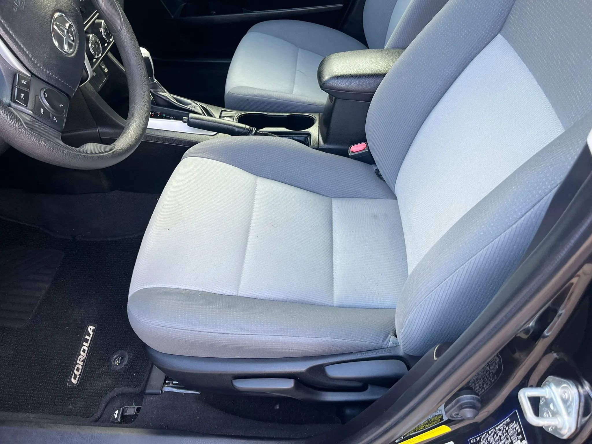 Used 2019 Toyota Corolla L FWD image 14