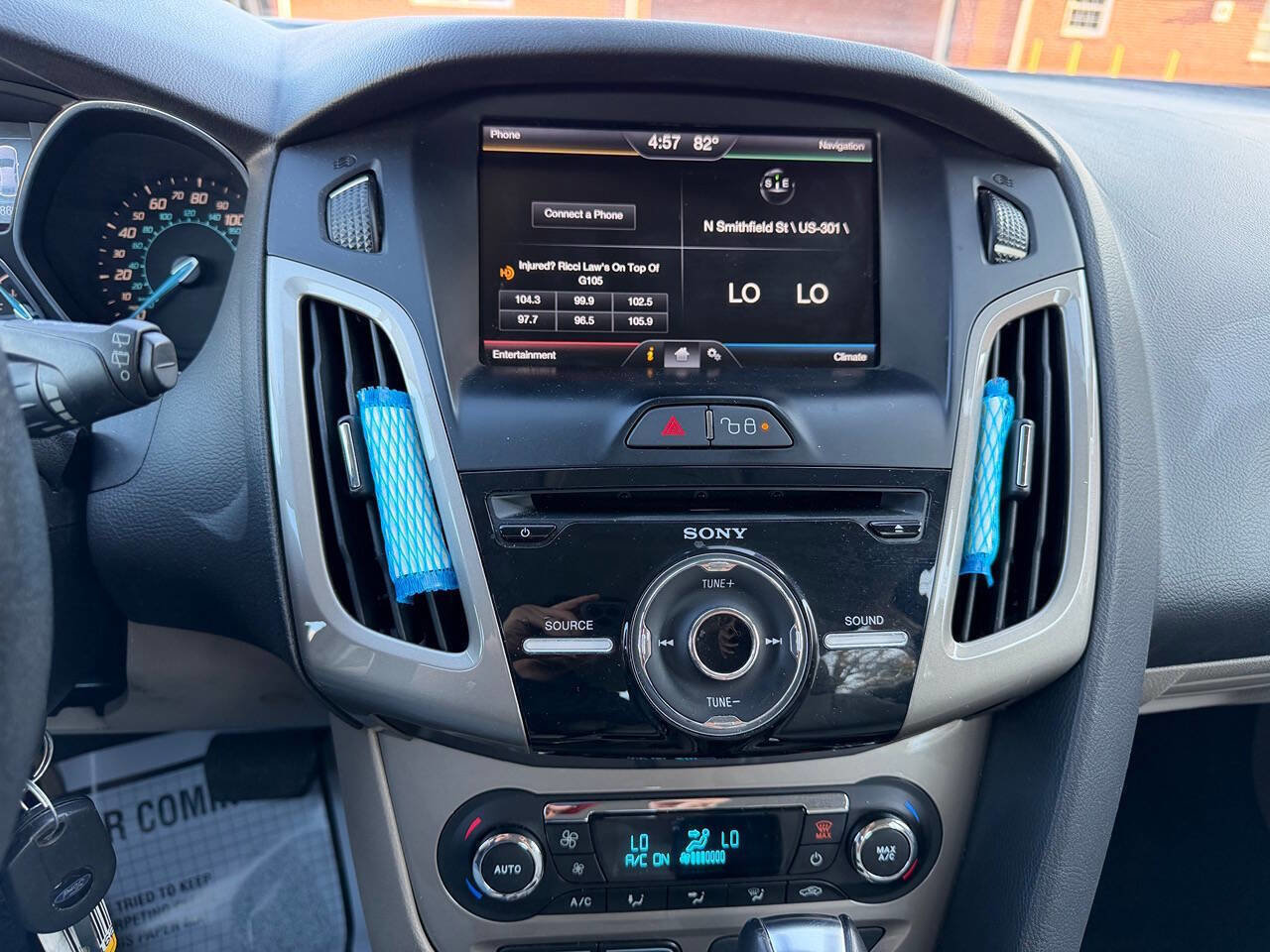 Used 2012 Ford Focus SEL image 16