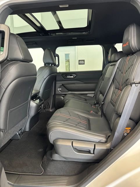 New 2026 Nissan Armada PRO-4X AWD/4WD image 9