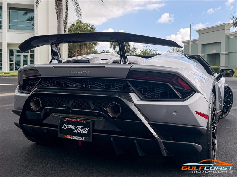 Used 2019 Lamborghini Huracan Performante AWD/4WD image 58