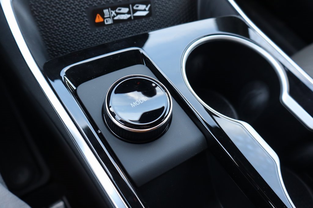 New 2026 Chevrolet Equinox LT w/ Convenience Package II image 9