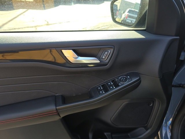 New 2026 Ford Escape ST-Line w/ Cold Weather Package image 21