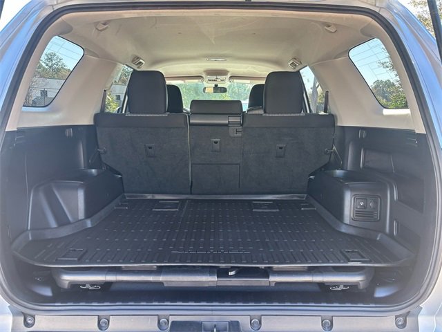 Used 2019 Toyota 4Runner SR5 Premium image 17