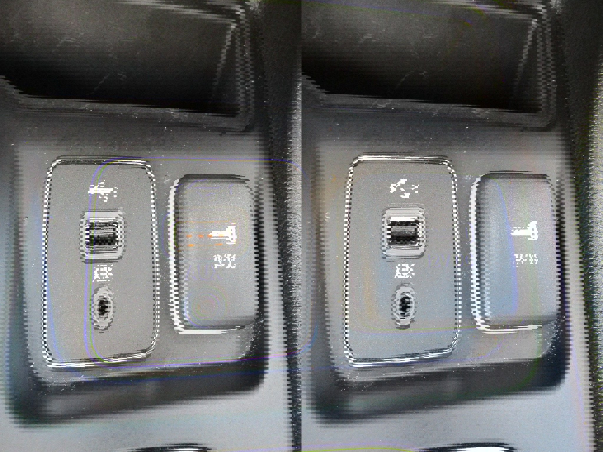 Used 2023 Jeep Cherokee Altitude Lux image 28