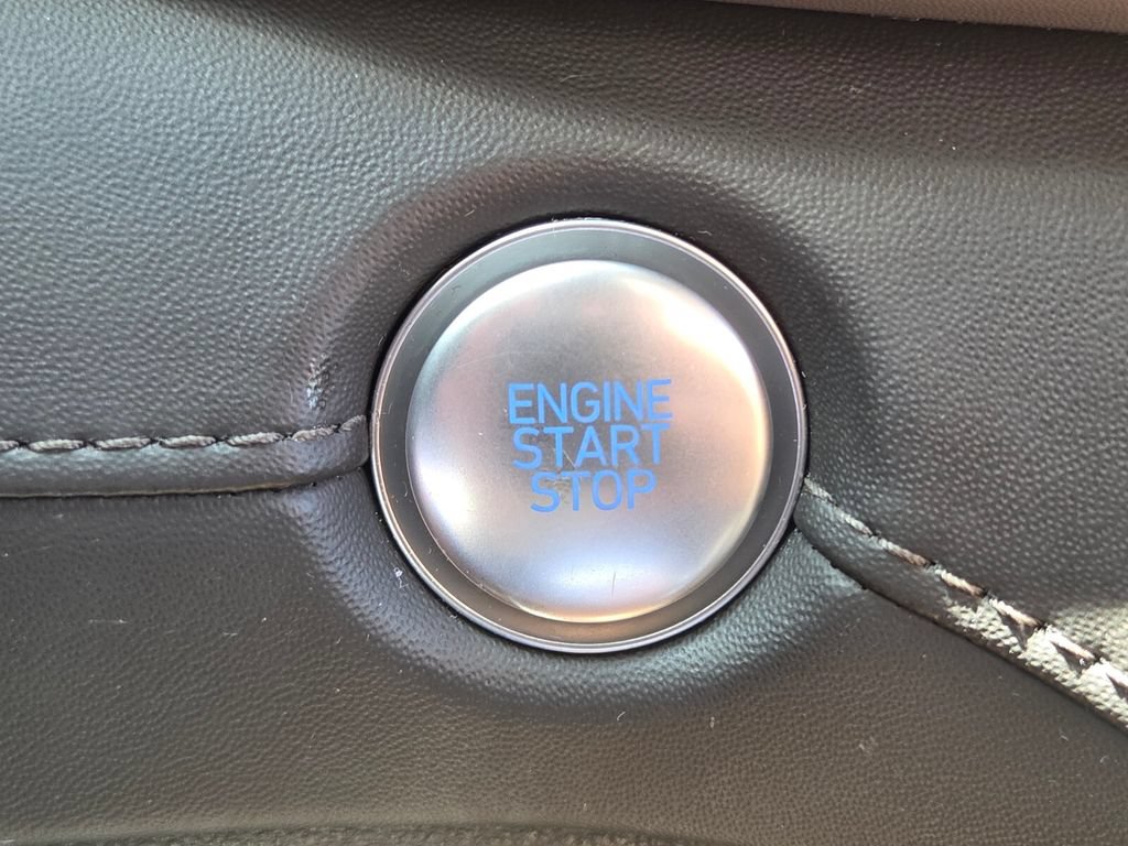 Used 2021 Hyundai Santa Fe SEL Premium w/ Cargo Package AWD/4WD image 32