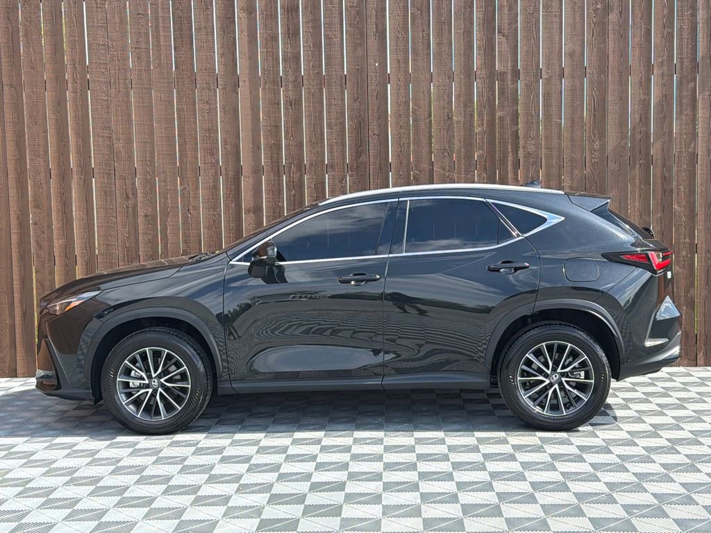 Used 2025 Lexus NX 250 FWD w/ Towing Package (2000 Lbs) image 15