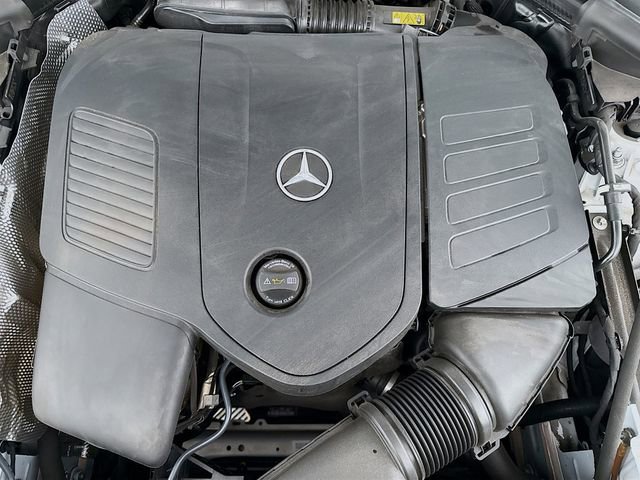 Used 2023 Mercedes-Benz GLC 300 image 31