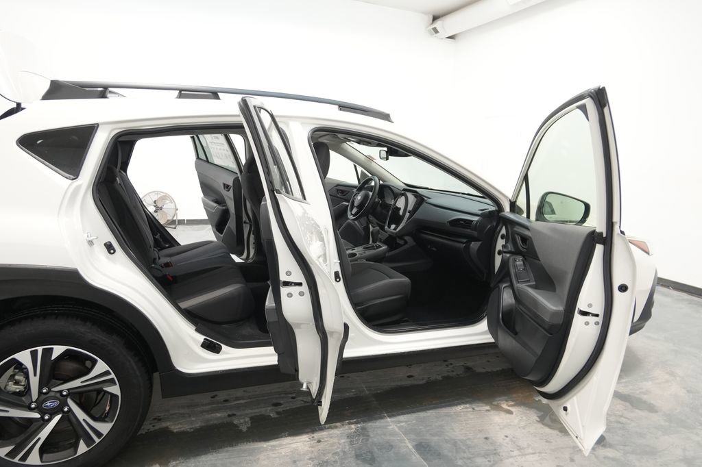 Used 2025 Subaru Crosstrek 2.0i Premium image 30