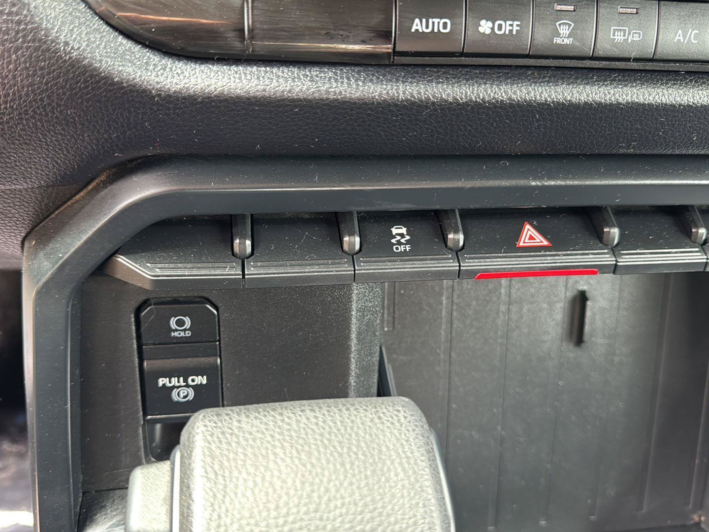 Used 2024 Toyota Tundra SR5 w/ SR5 Convenience Package AWD/4WD image 16