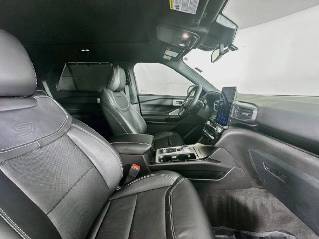 Used 2023 Ford Explorer ST w/ Equipment Group 401A AWD/4WD image 27