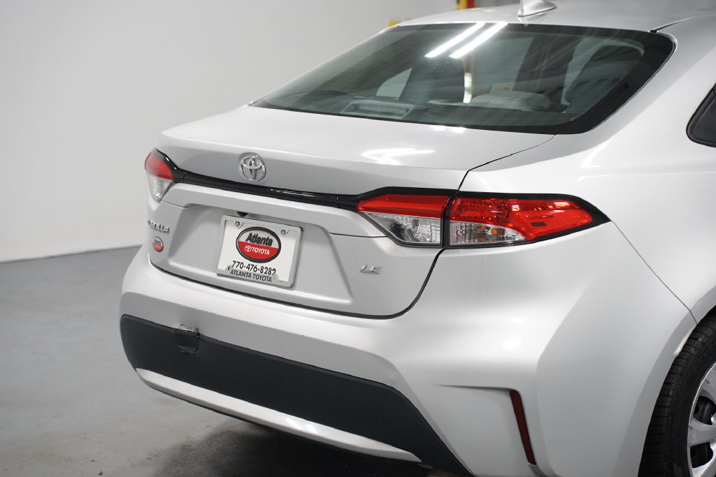 Certified 2022 Toyota Corolla LE FWD image 9