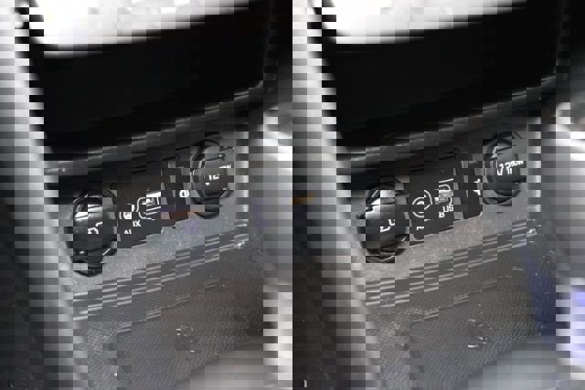 Used 2020 Hyundai Kona Limited image 20