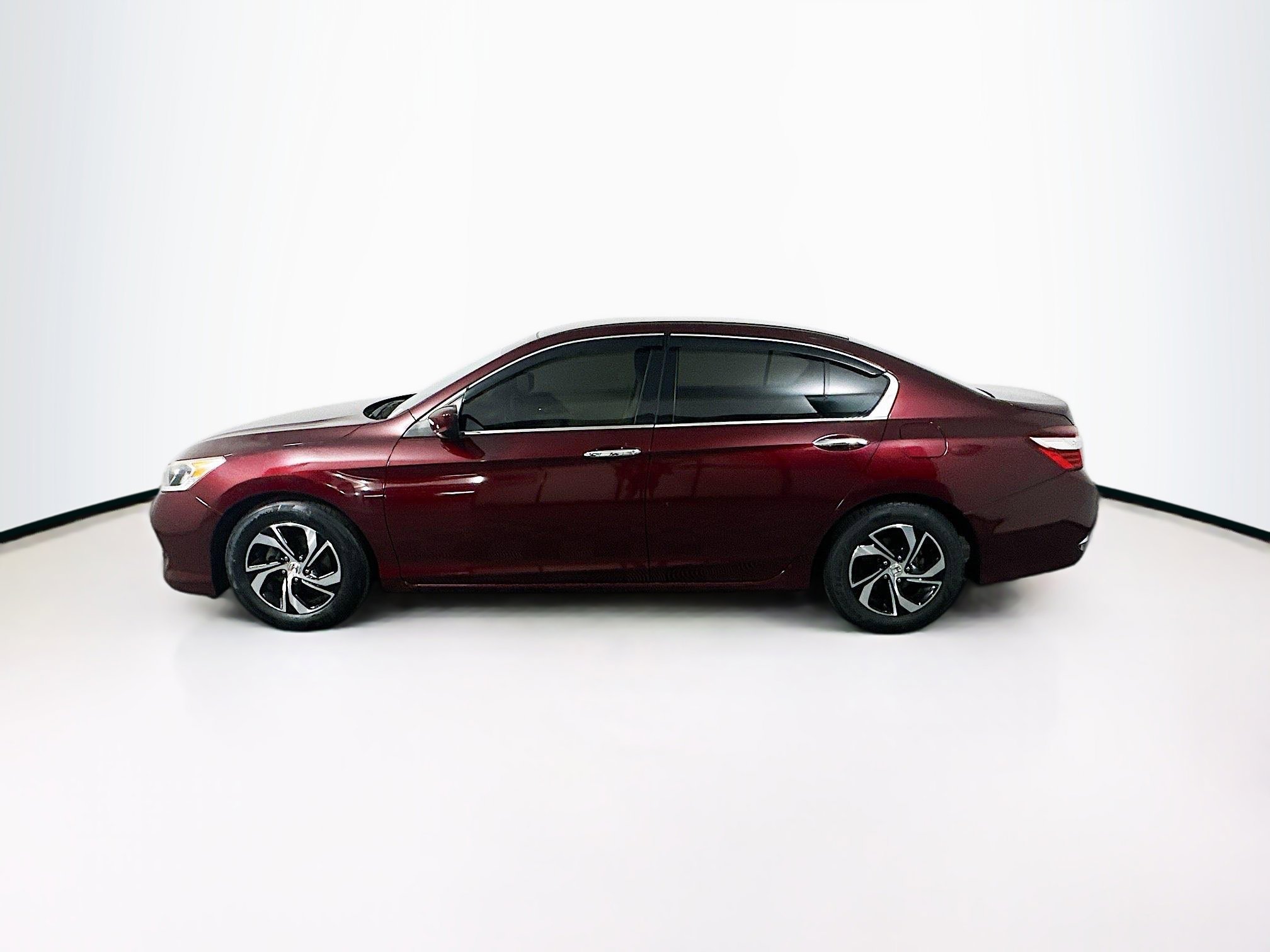 Used 2017 Honda Accord LX image 4