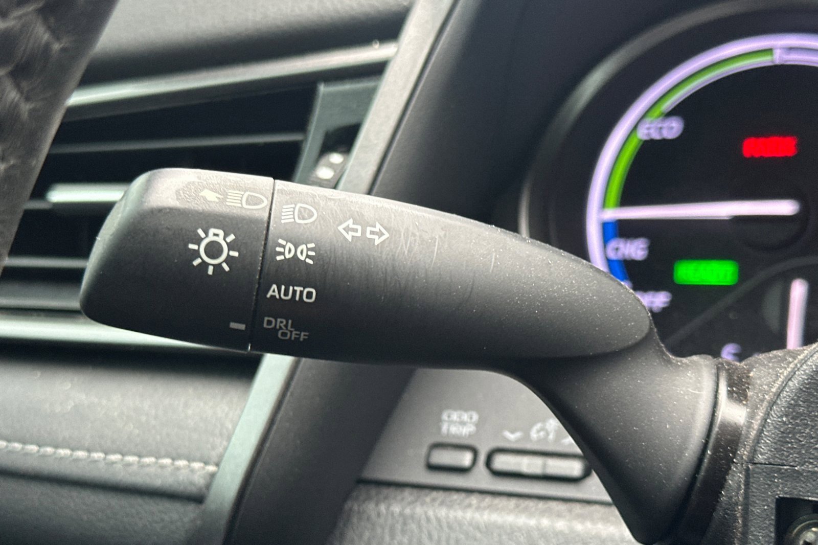 Used 2022 Toyota Camry SE image 36