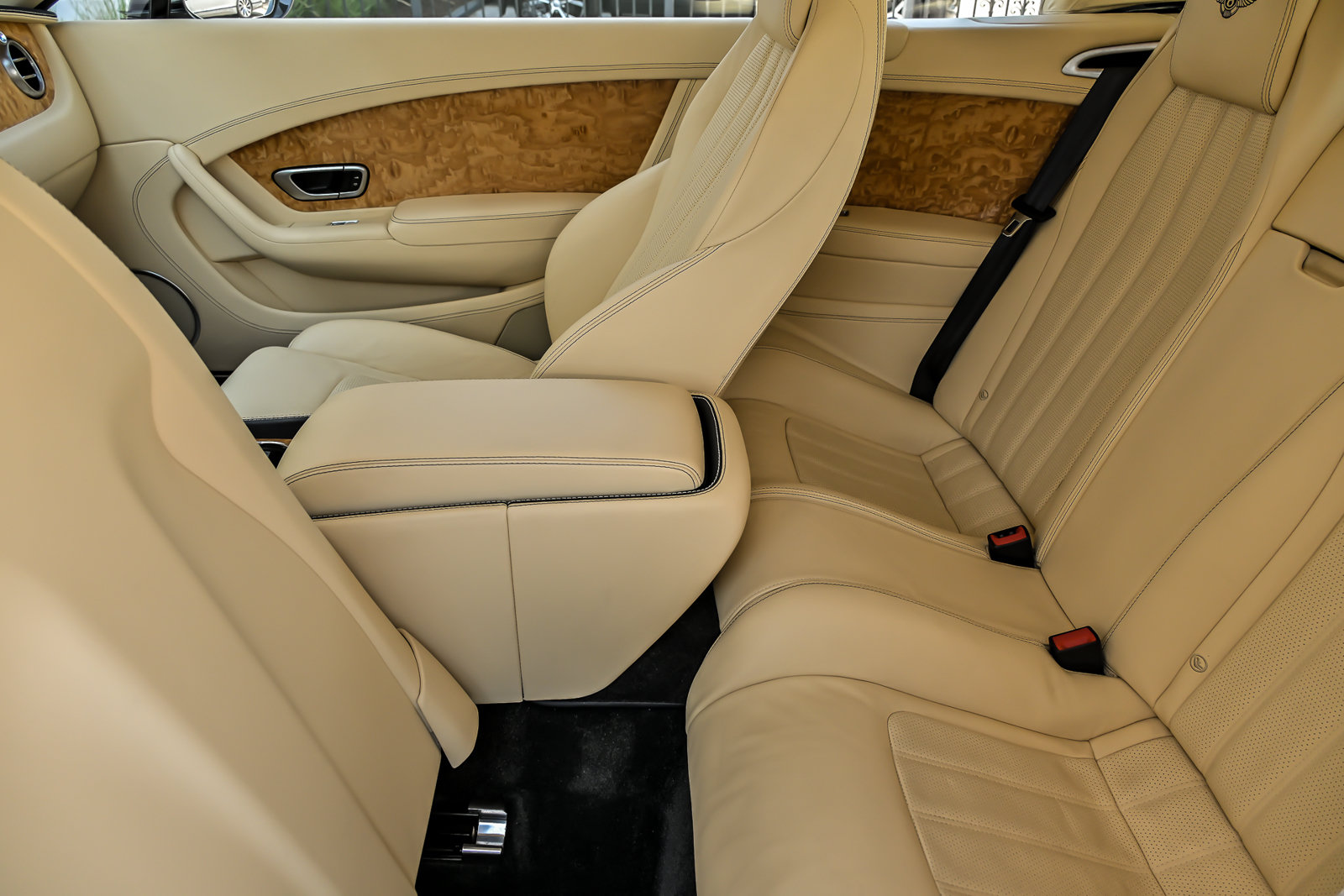 Used 2013 Bentley Continental GT AWD/4WD image 27