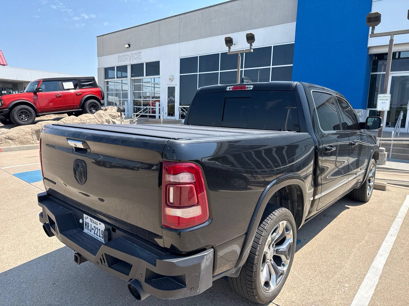 Used 2019 RAM 1500 Limited w/ Advanced Safety Group RWD image 9