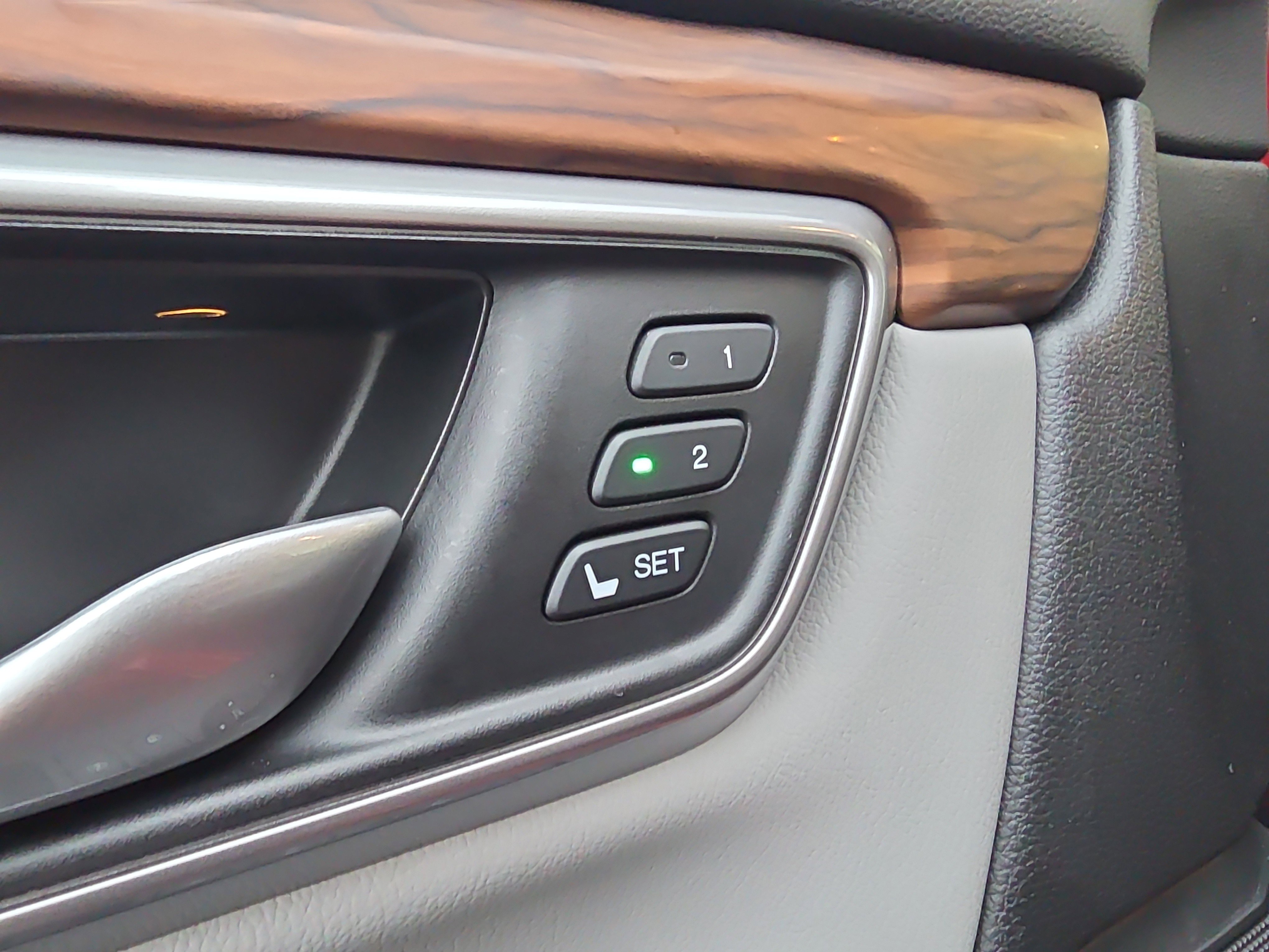 Used 2020 Honda CR-V Touring image 16