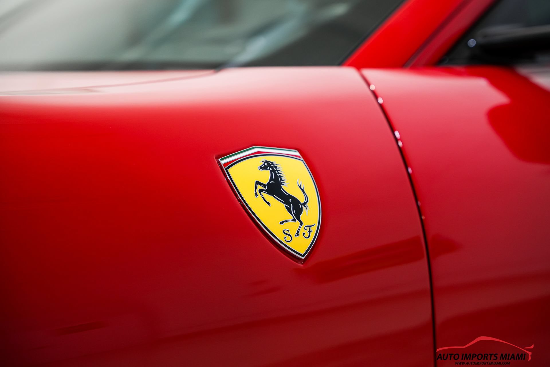 Used 2022 Ferrari Roma RWD image 14