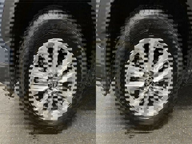 Used 2023 Toyota Corolla Cross LE image 33