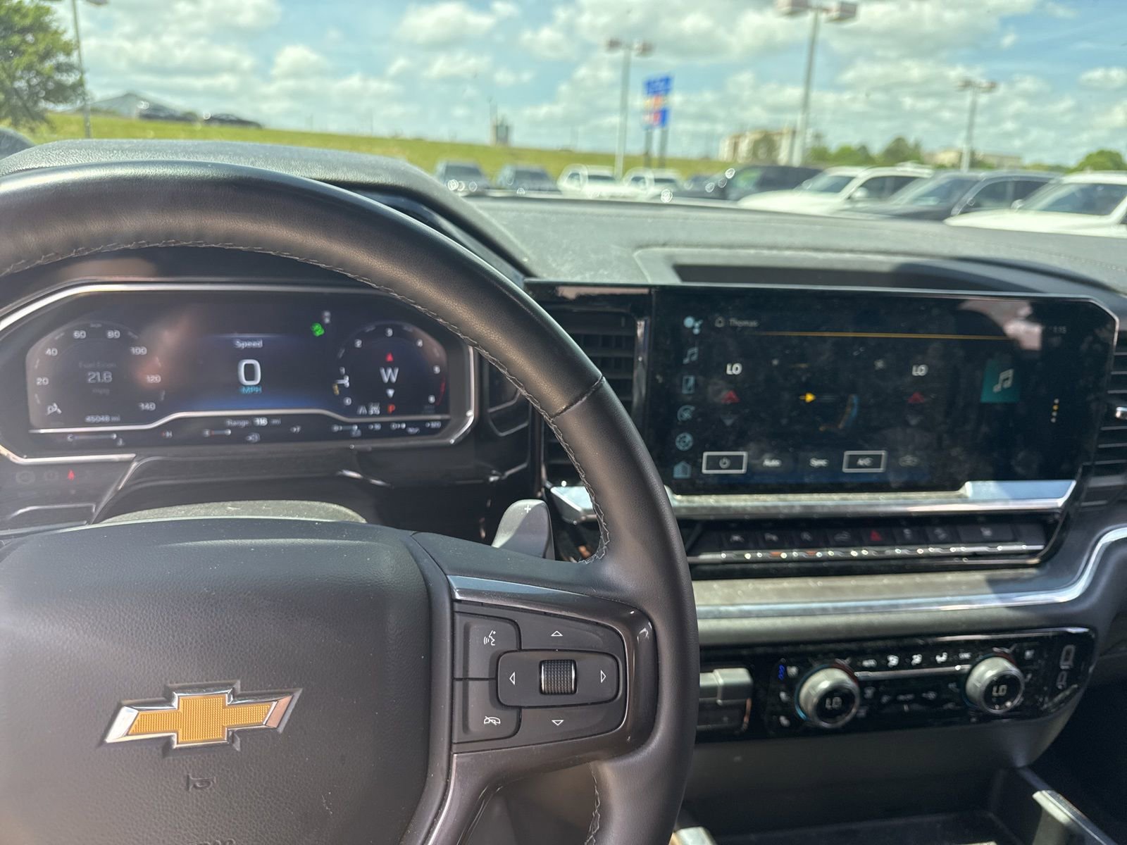 Used 2023 Chevrolet Silverado 1500 High Country w/ Technology Package AWD/4WD image 16