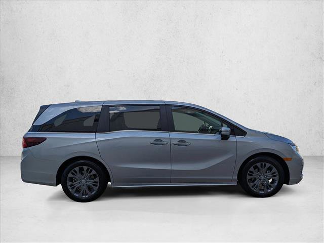 Used 2025 Honda Odyssey Touring image 4